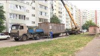 По просьбе жителей двор на Набережной, 66 освободили от строительных вагончиков