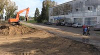 На этой неделе строители приступили к расширению парковочной зоны напротив дворца спорта "Нептун"