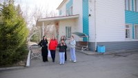 Скорая помощь открыла двери для школьников в преддверии профессионального праздника