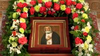 Сегодня православные верующие празднуют престольный праздник - обретение мощей преподобного Серафима Саровского