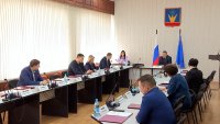 Теплоснабжение поселка «1000 дворов» обсуждали на депутатской комиссии