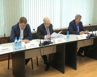 Депутаты решают вопрос о лишении двух своих коллег полномочий