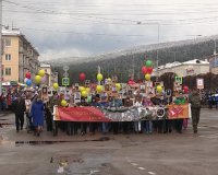 Самой многочисленной колонной парада стал «Бессмертный полк»