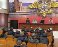 Условно осужденным зеленогорцам рассказали о вреде наркотиков