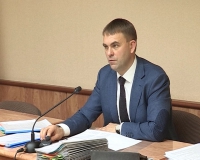 Глава поручил управляющим компаниям  назначить ответственных наблюдателей за наледями на крышах