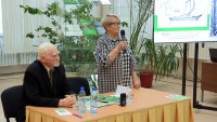 Зеленогорские писатели-краеведы Геннадий и Людмила Волобуевы представили свою новую книгу «От дощаника до атома»